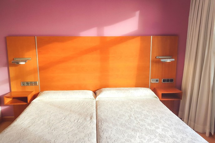 Imagen de la habitación del Hotel Faranda Marsol Candás. Foto 4