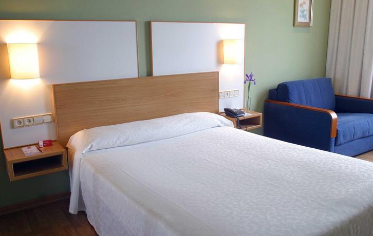 Imagen de la habitación del Hotel Faranda Rías Altas. Foto 4