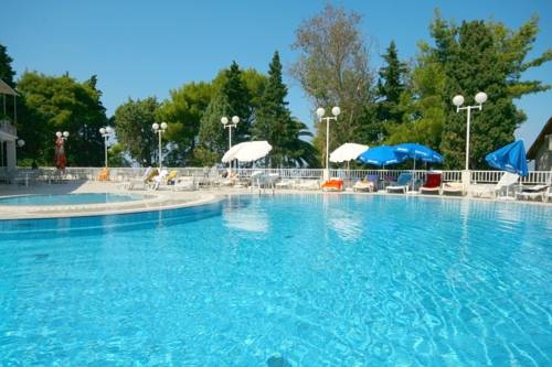 Imagen general del Hotel Faraon, Trpanj. Foto 9