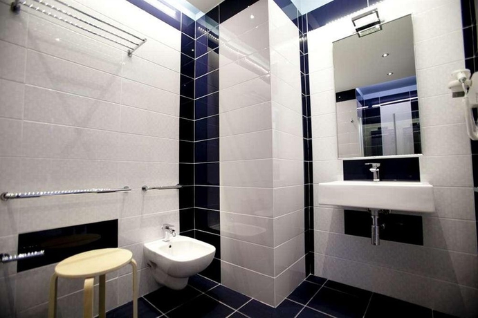 Imagen de la habitación del Hotel Fardella Centrale. Foto 10