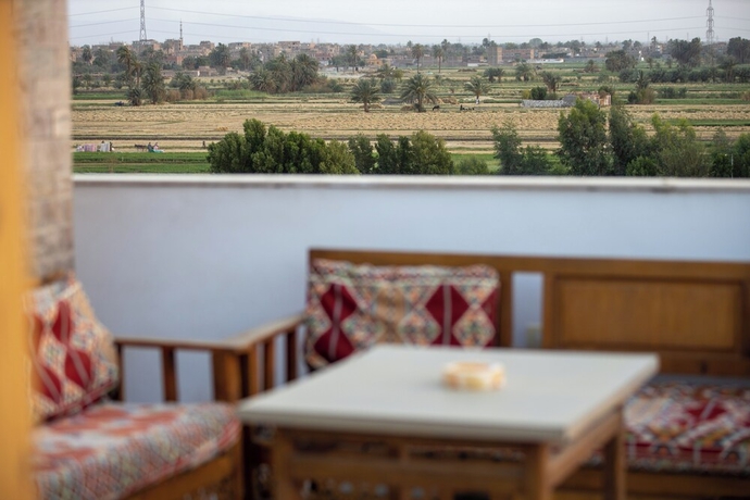 Imagen de la habitación del Hotel Farida Palace. Foto 2