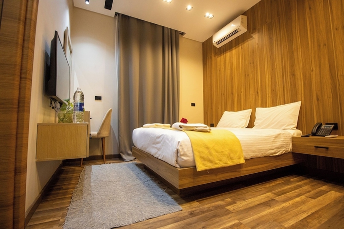 Imagen de la habitación del Hotel Farida Palace. Foto 5