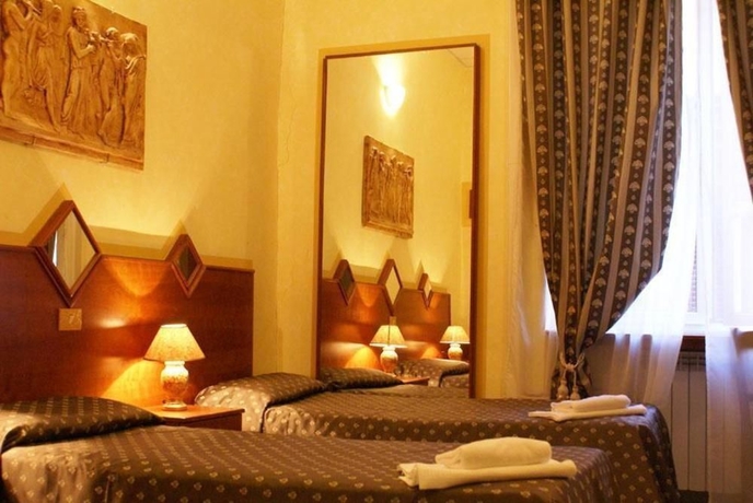 Imagen de la habitación del Hotel Farini. Foto 12