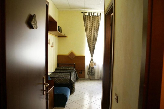 Imagen de la habitación del Hotel Farini. Foto 13