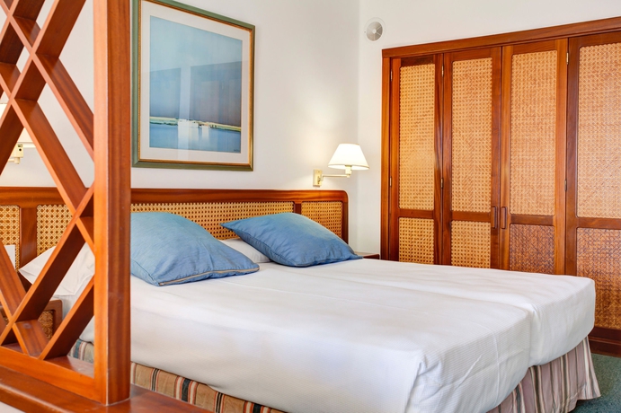 Imagen de la habitación del Hotel Fariones. Foto 4