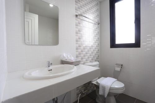 Imagen general del Hotel Farisa Garden. Foto 7