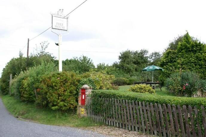 Imagen general del Hotel Farmhouse Inn. Foto 6