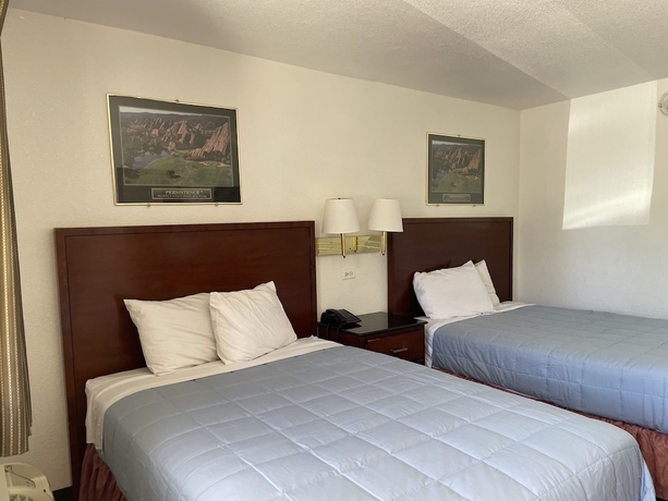 Imagen de la habitación del Hotel Farmington Inn. Foto 3