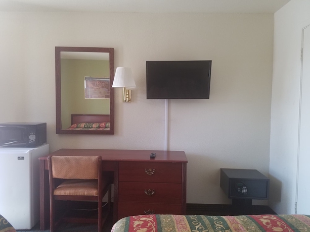 Imagen de la habitación del Hotel Farmington Inn. Foto 6