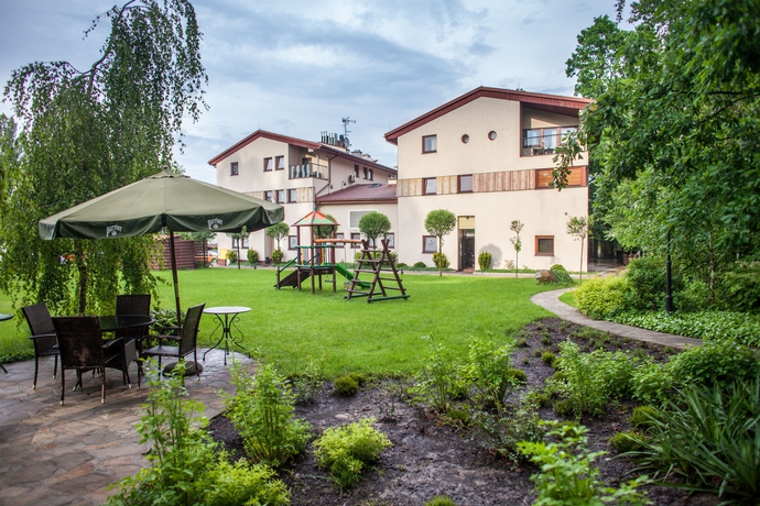 Imagen de los exteriores del Hotel Farmona Business and Spa. Foto 9