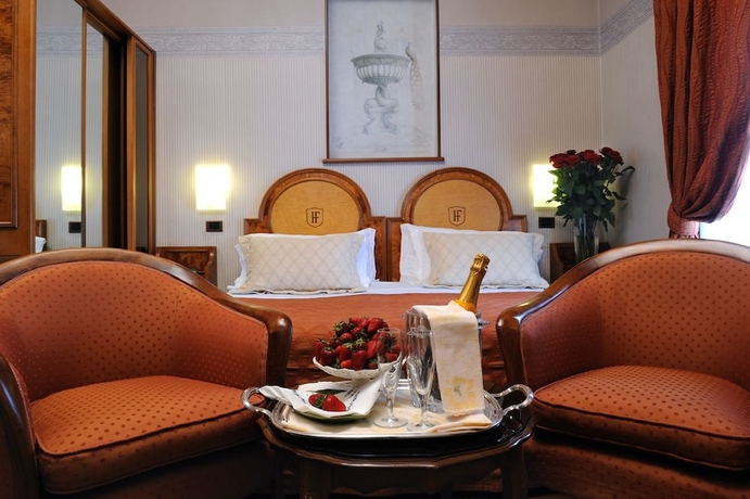 Imagen de la habitación del Hotel Farnese. Foto 7