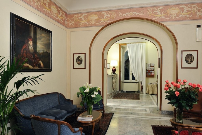 Imagen de los interiores del Hotel Farnese. Foto 16