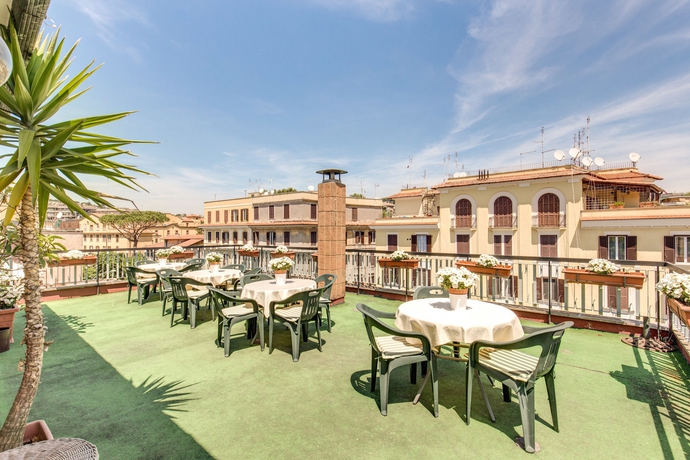 Imagen del bar/restaurante del Hotel Farnesina. Foto 6