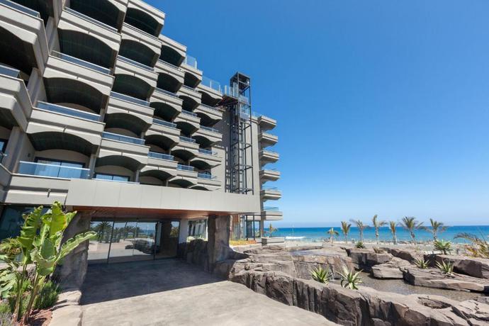 Imagen de los exteriores del Hotel Faro, A Lopesan Collection - Adults Only. Foto 20