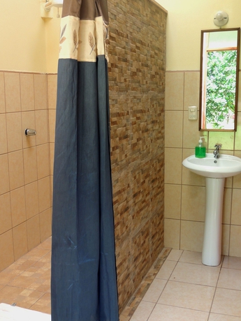 Imagen de la habitación del Hotel Faro Arenal. Foto 3