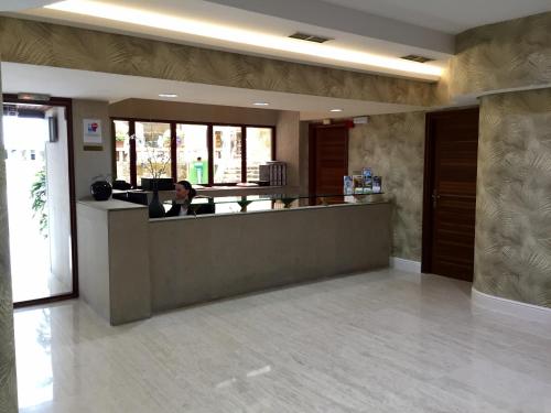 Imagen de los interiores del Hotel Faro Salazon. Foto 10