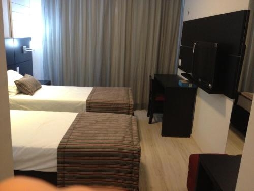 Imagen de la habitación del Hotel Faro Taubat&eacute;. Foto 8