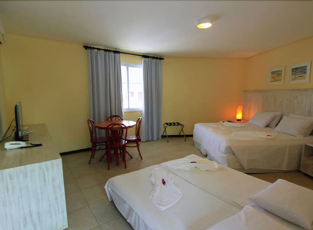 Imagen de la habitación del Hotel Farol De Itapu&atilde; Praia. Foto 6