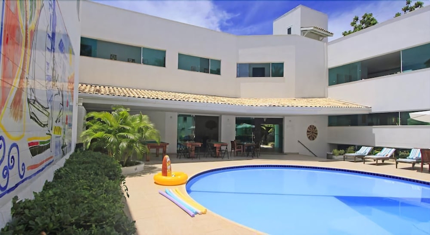 Imagen de la piscina del Hotel Farol De Itapu&atilde; Praia. Foto 18