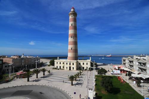 Imagen general del Hotel Farol, Praia da Barra. Foto 1