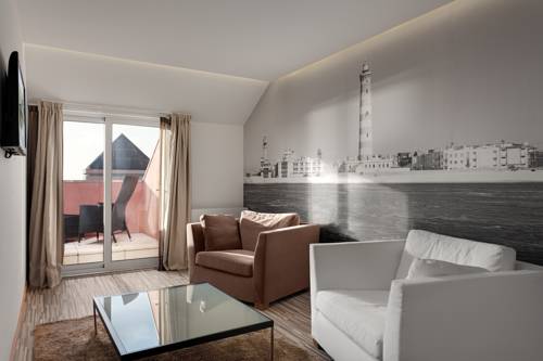 Imagen de la habitación del Hotel Farol, Praia da Barra. Foto 5