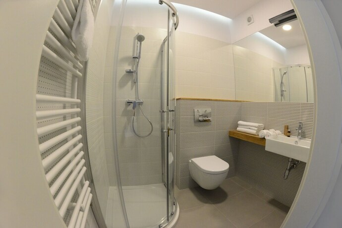 Imagen de la habitación del Hotel Faros Gdańsk Airport. Foto 31