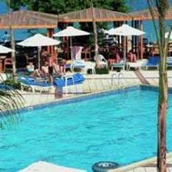 Imagen general del Hotel Faros Holiday Village. Foto 3