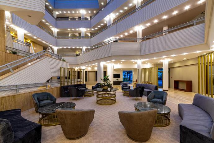 Imagen de los interiores del Hotel Faros Premium Beach. Foto 12