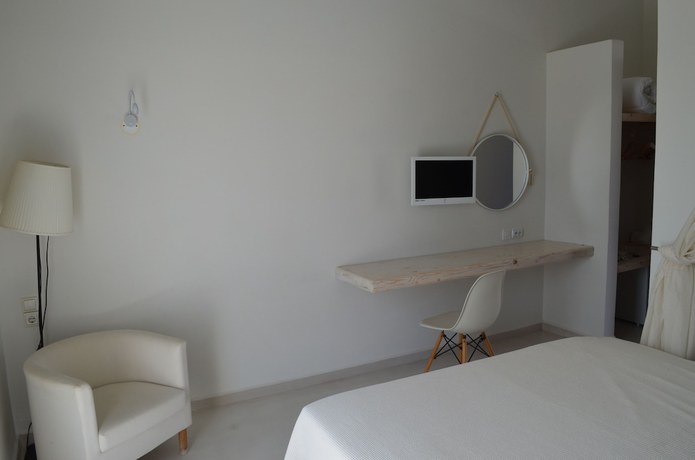 Imagen de la habitación del Hotel Faros Resort, Siros. Foto 13