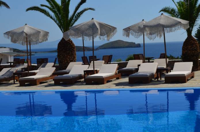 Imagen general del Hotel Faros Resort, Siros. Foto 1