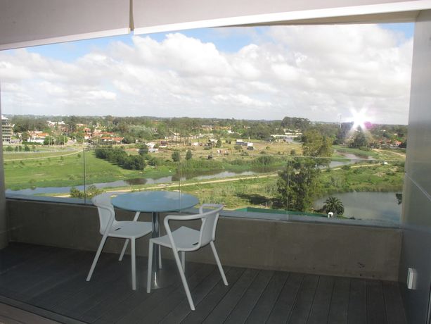 Imagen de la habitación del Hotel Faros de Carrasco Apartments. Foto 7