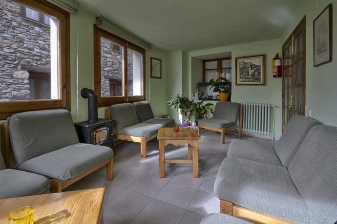 Imagen general del Hotel Farré D'avall. Foto 8