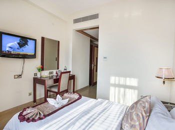 Imagen de la habitación del Hotel Fars And Resorts. Foto 5