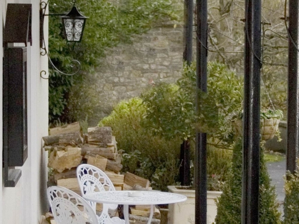 Imagen de los exteriores del Hotel Farthings and Restaurant. Foto 12