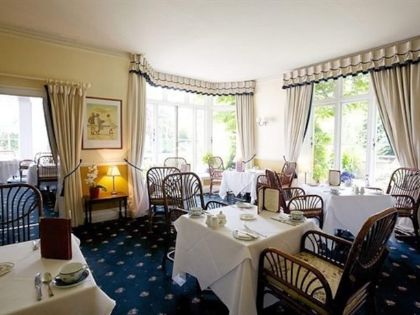 Imagen del bar/restaurante del Hotel Farthings and Restaurant. Foto 4