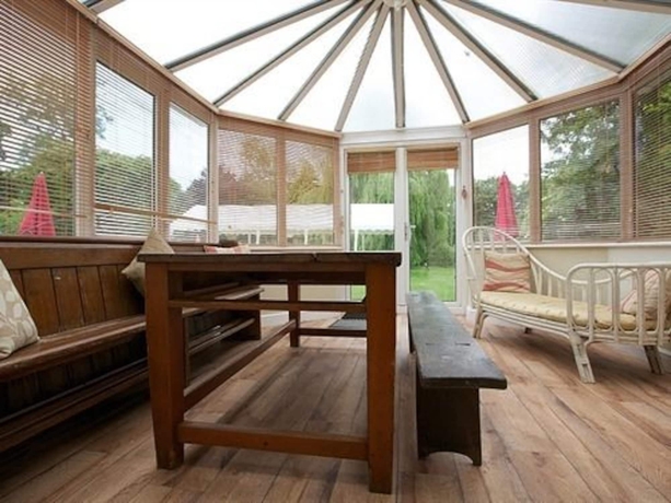 Imagen de los exteriores del Hotel Farthings and Restaurant. Foto 14