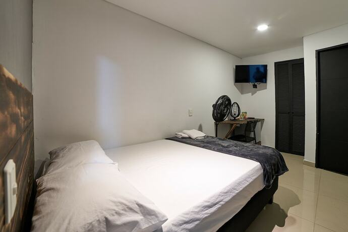 Imagen de la habitación del Hotel Farum. Foto 12