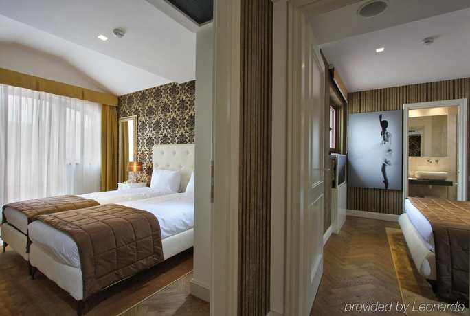 Imagen de la habitación del Hotel Fashion Dancing. Foto 4