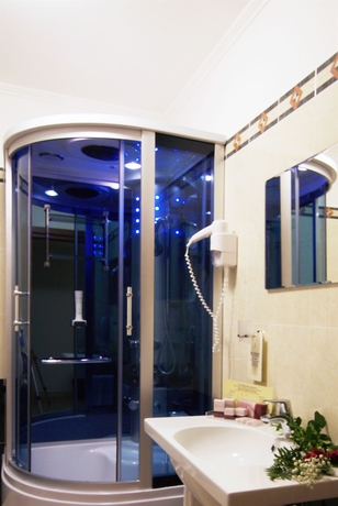 Imagen de la habitación del Hotel Fashion, Valmontone. Foto 9