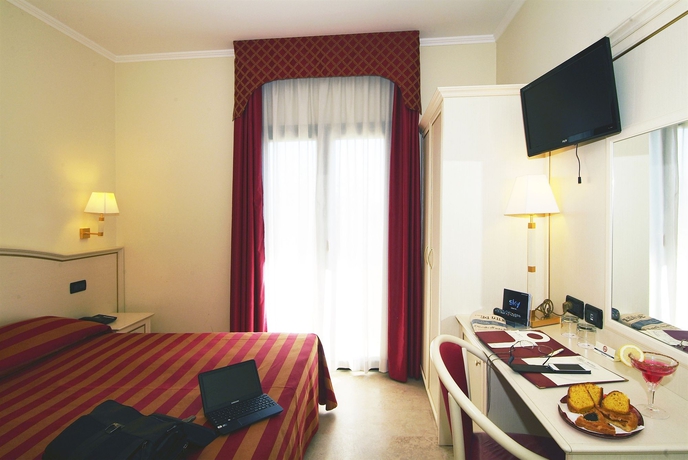 Imagen de la habitación del Hotel Fashion, Valmontone. Foto 11