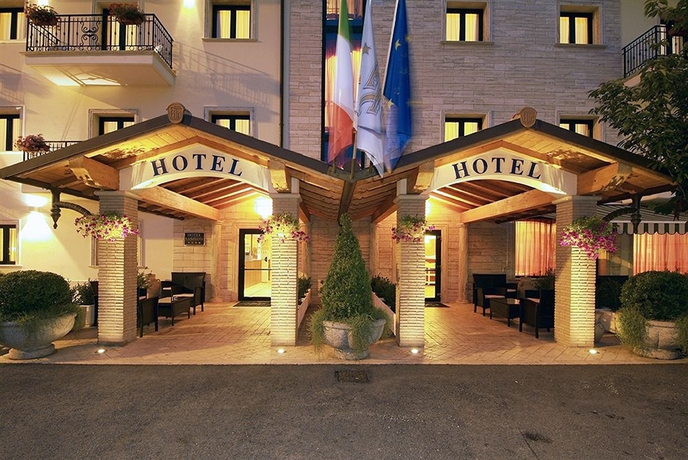 Imagen general del Hotel Fashion, Valmontone. Foto 4