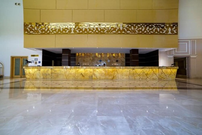 Imagen de los interiores del Hotel FashionTV Luxe Resort. Foto 17