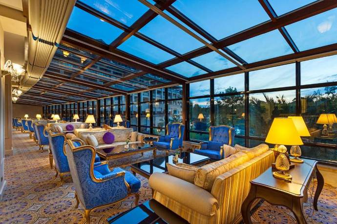 Imagen de los interiores del Hotel FashionTV Luxe Resort. Foto 20