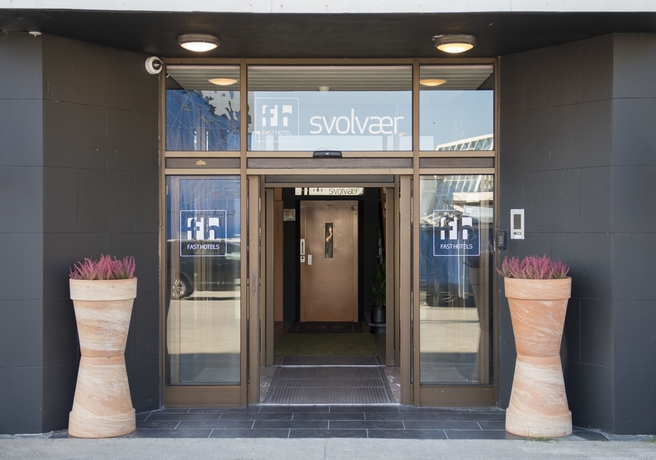 Imagen de los interiores del Hotel Fast Svolvær. Foto 19