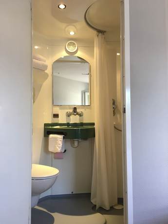 Imagen de la habitación del Hotel FastH&ocirc;tel Colmar Houssen. Foto 3