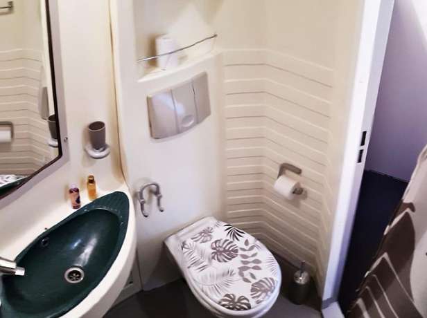 Imagen de la habitación del Hotel Fasth&ocirc;tel Avignon Nord. Foto 6