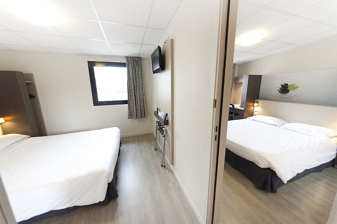 Imagen de la habitación del Hotel Fasth&ocirc;tel Clermont Sud Aubi&egrave;re. Foto 2