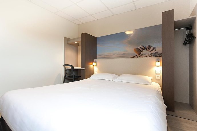 Imagen de la habitación del Hotel Fasth&ocirc;tel Clermont Sud Aubi&egrave;re. Foto 16