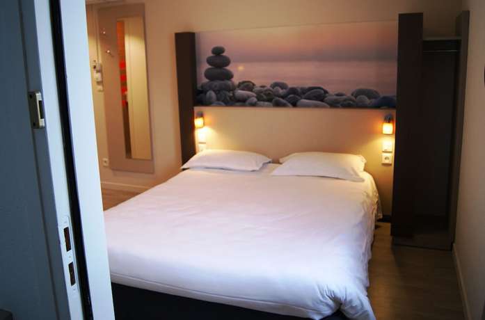 Imagen de la habitación del Hotel Fasth&ocirc;tel Clermont Sud Aubi&egrave;re. Foto 19