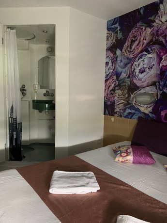 Imagen de la habitación del Hotel Fasth&ocirc;tel Orl&eacute;ans Sud Z&eacute;nith. Foto 3